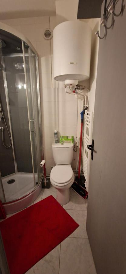 Le Chaleureux Cocon Rouge Apartment Ustou Exterior photo